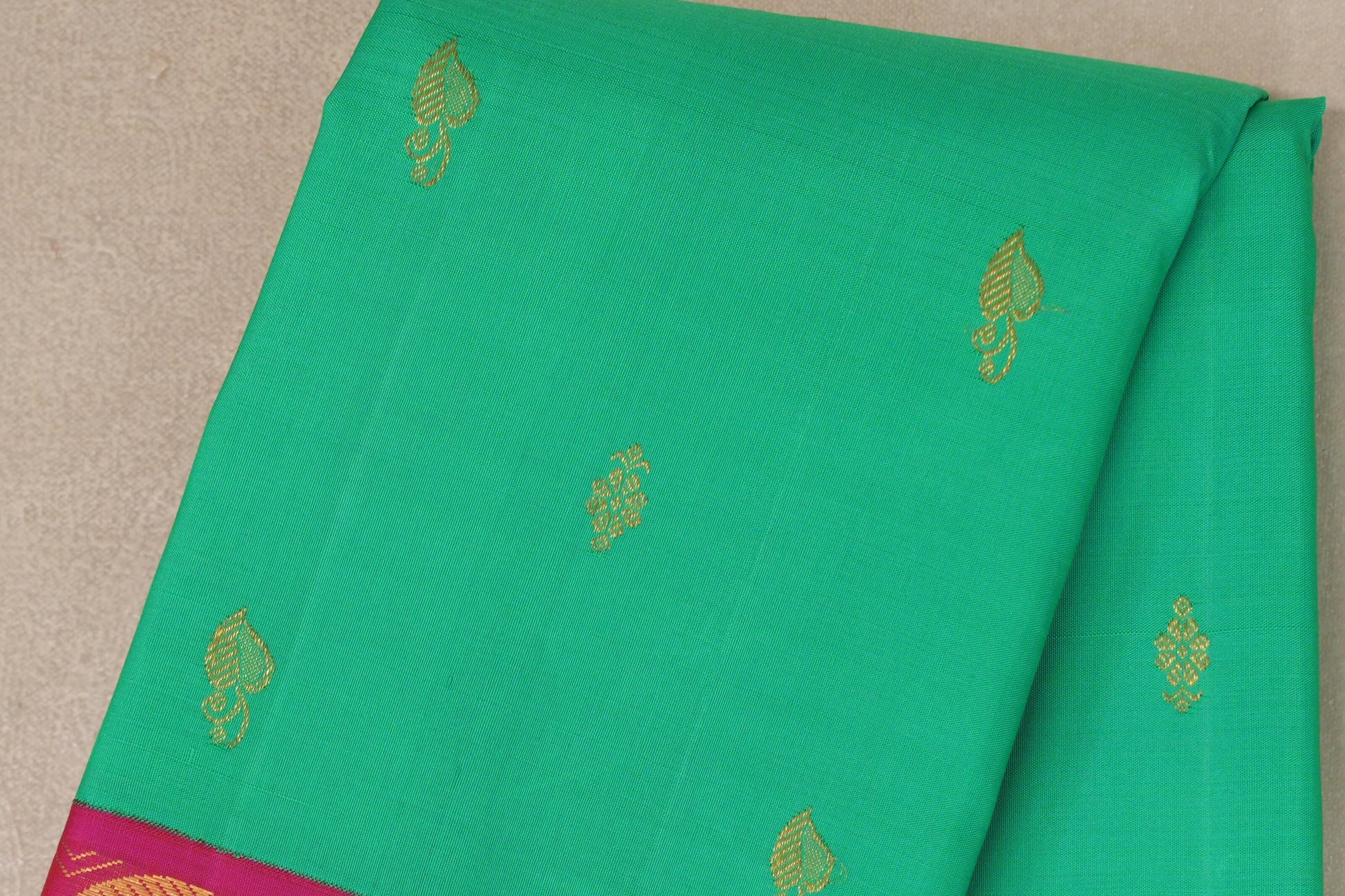 Parrot green with Rani Pink Borders Vintage Kanjivaram Silk Saree body