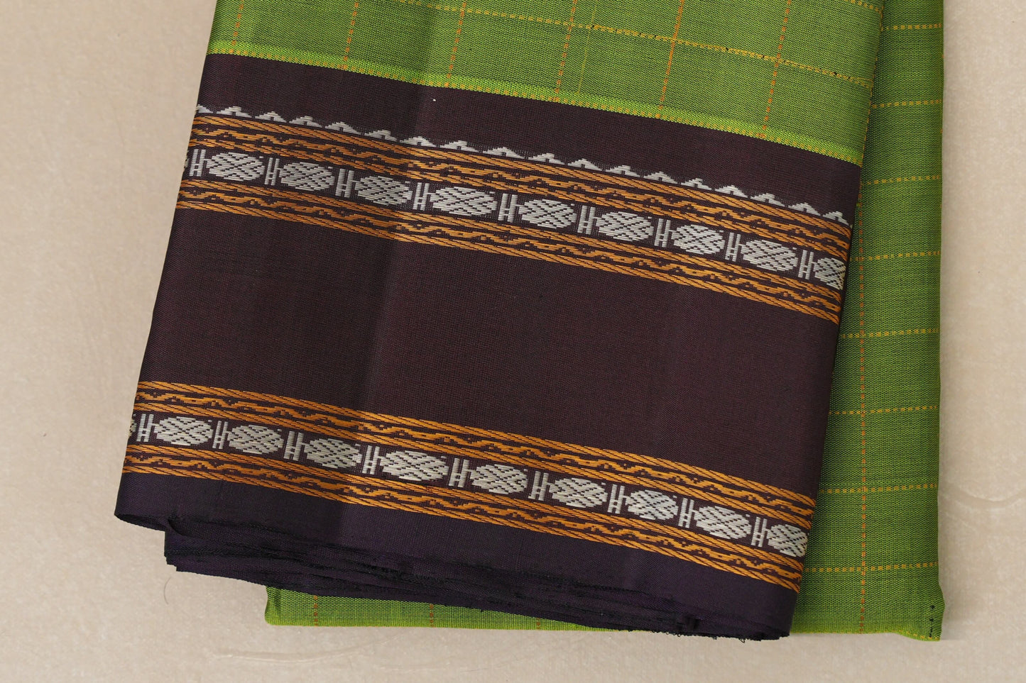  Parrot Green Vintage Kanjivaram Silk Saree border zoom