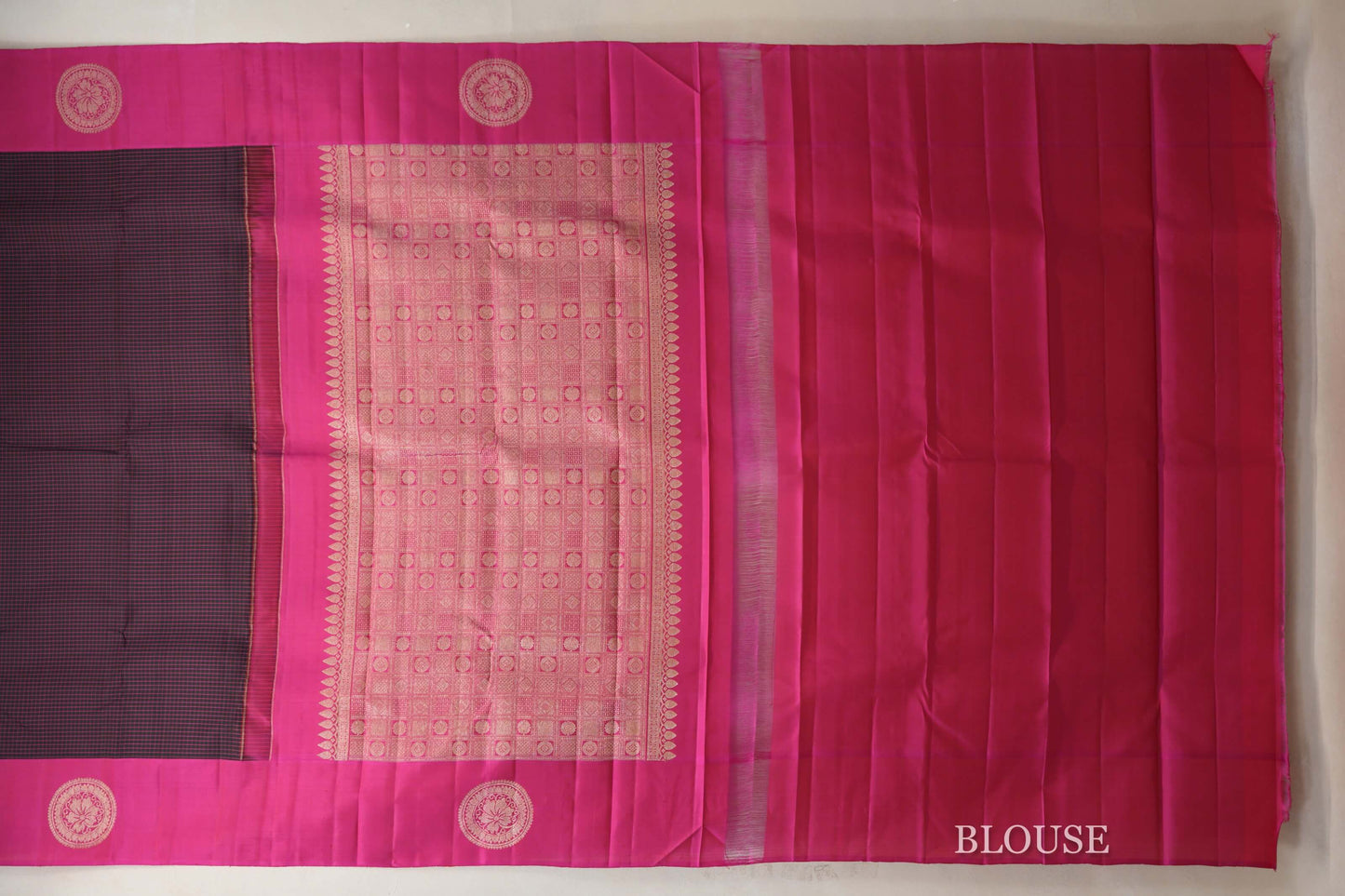 Black with Magenta Pink Borders Vintage Kanjivaram Silk Saree blouse