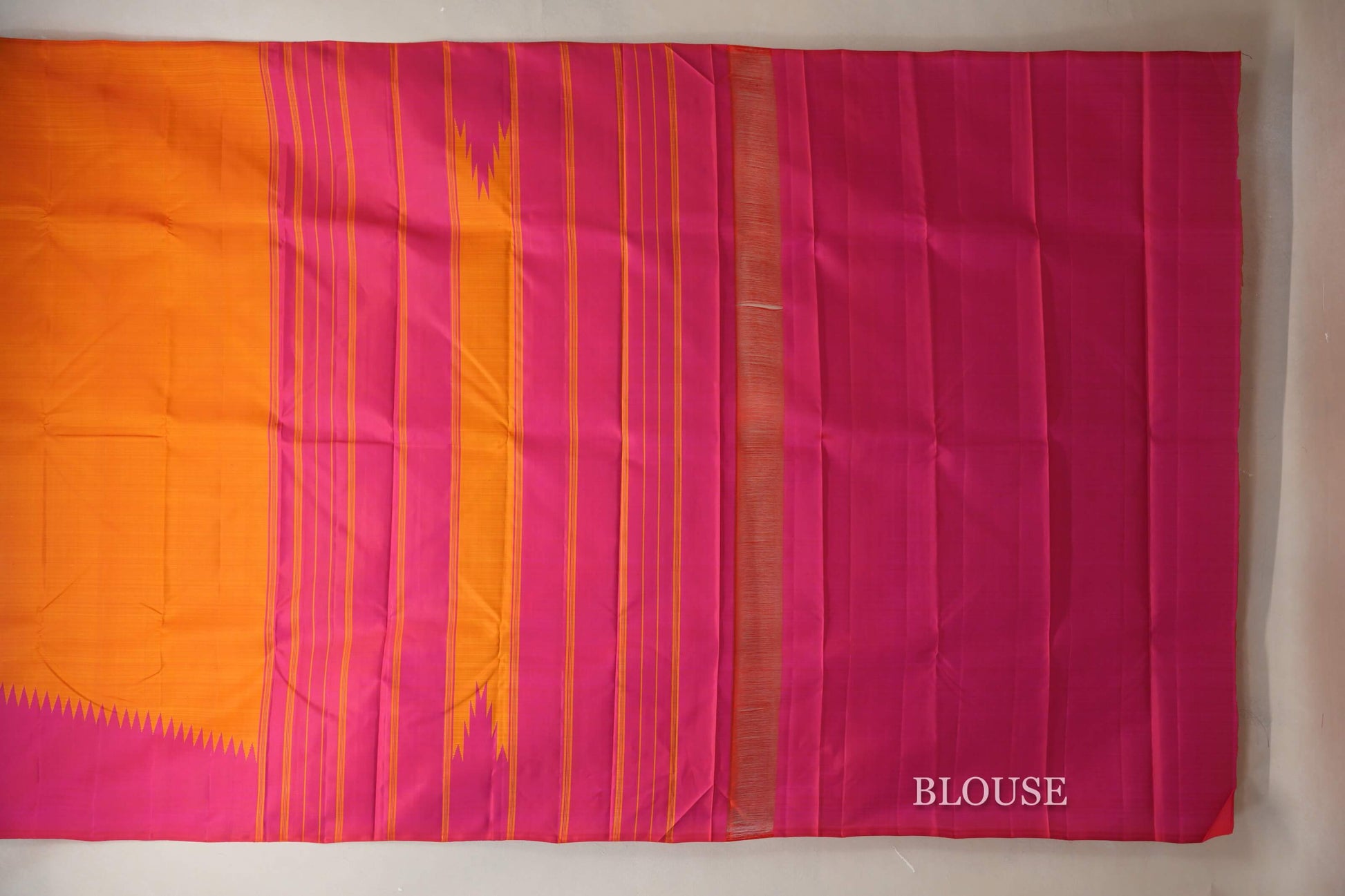 Reddish Orange with Bright Pink Borders Vintage Kanjivaram Silk Saree blouse