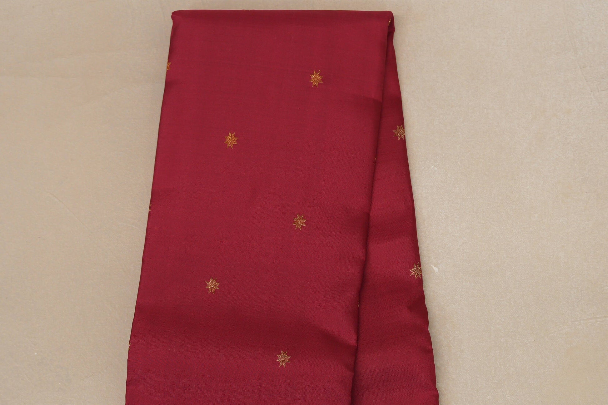 Reddish Maroon Vintage Kanjivaram Silk Saree body zoom