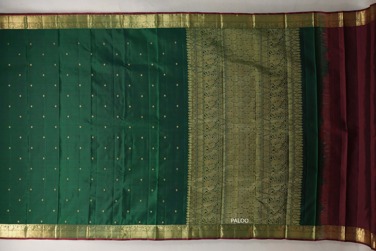 Deep bottle green with Reddish maroon borders Vintage Kanjivaram Silk Saree paloo