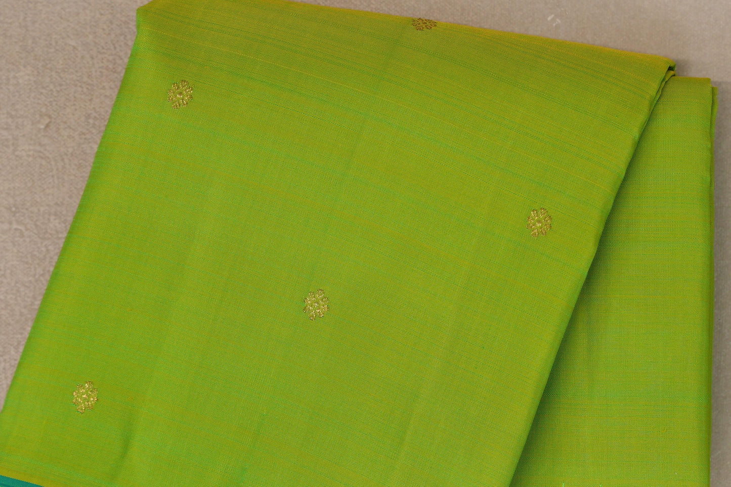 Dual tone of Green and yellow Vintage Kanjivaram Silk Saree body