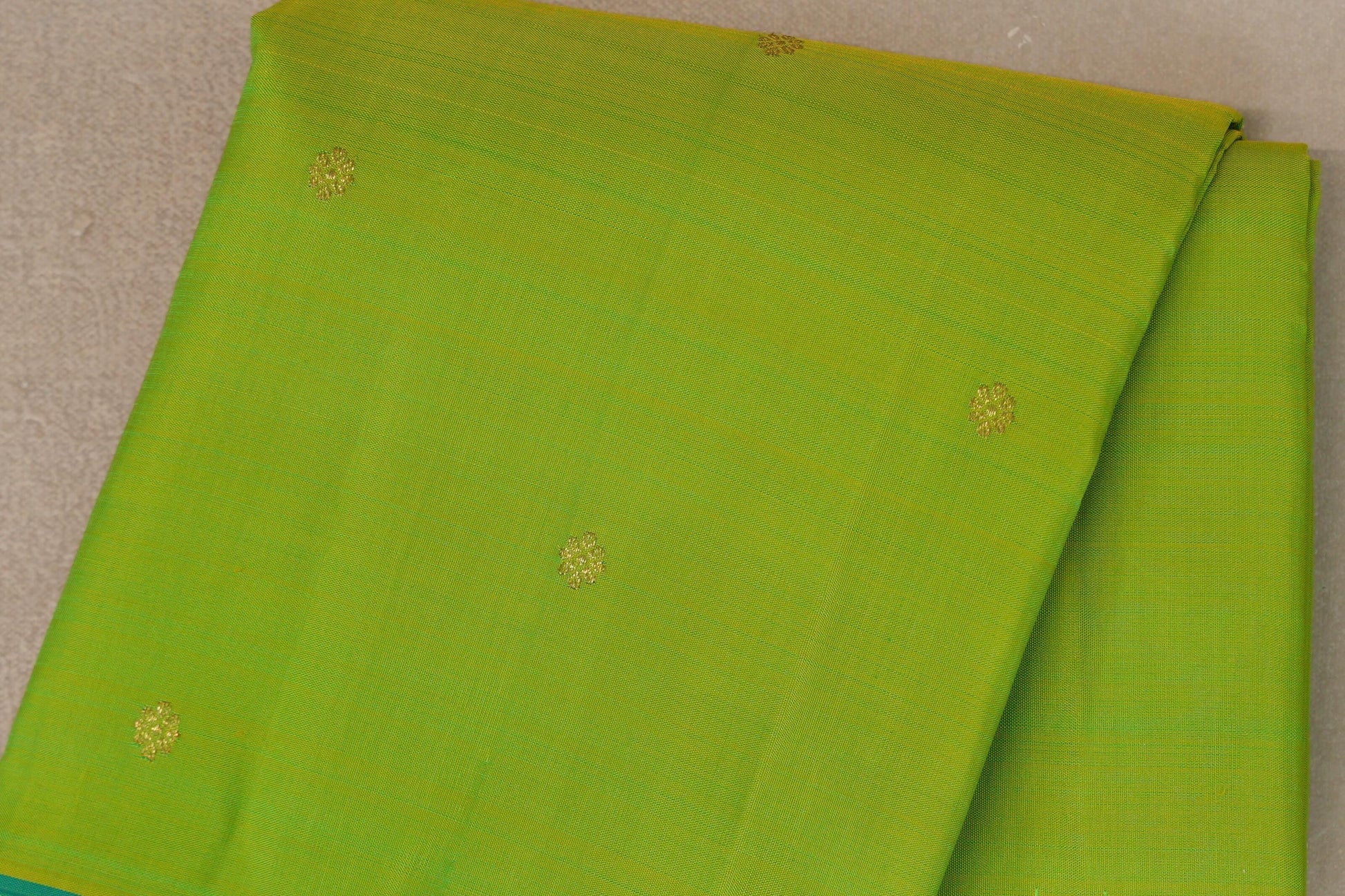 Dual tone of Green and yellow Vintage Kanjivaram Silk Saree body