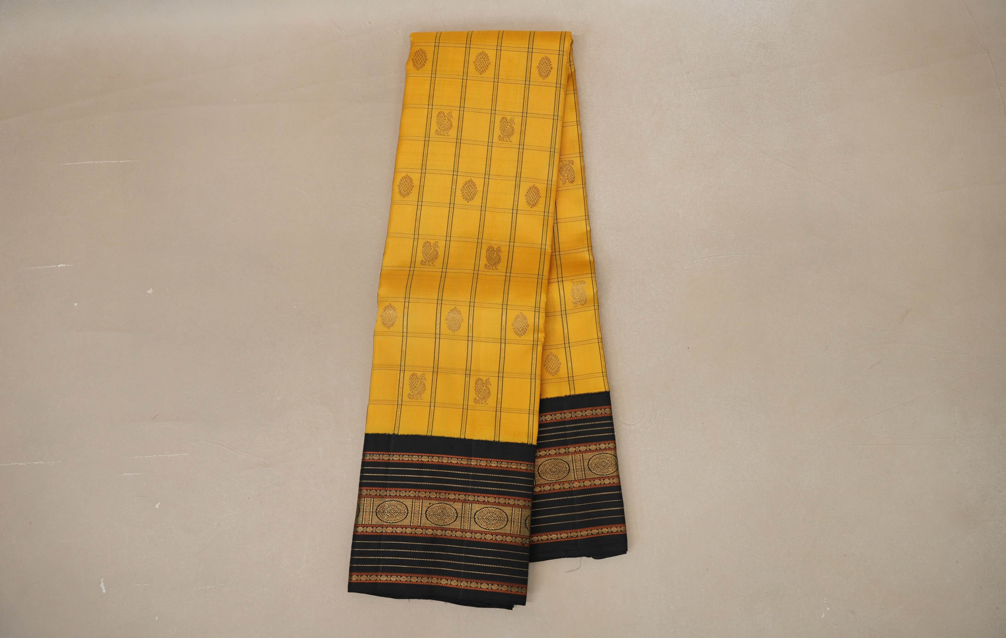 Mango Yellow with Black Borders Heirloom Kanjivaram Silk Saree  online