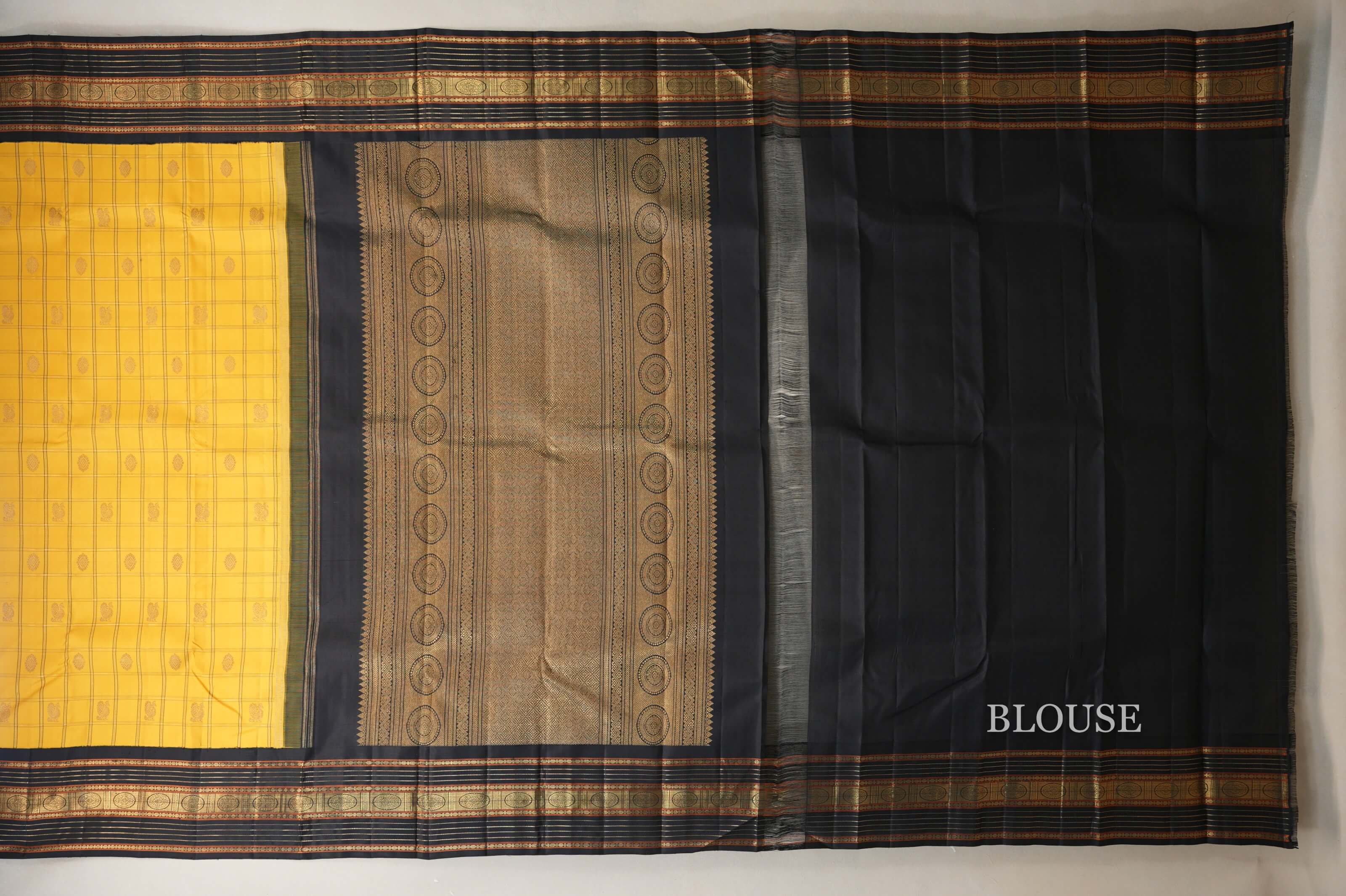 Mango Yellow with Black Borders Heirloom Kanjivaram Silk Saree  border zoom