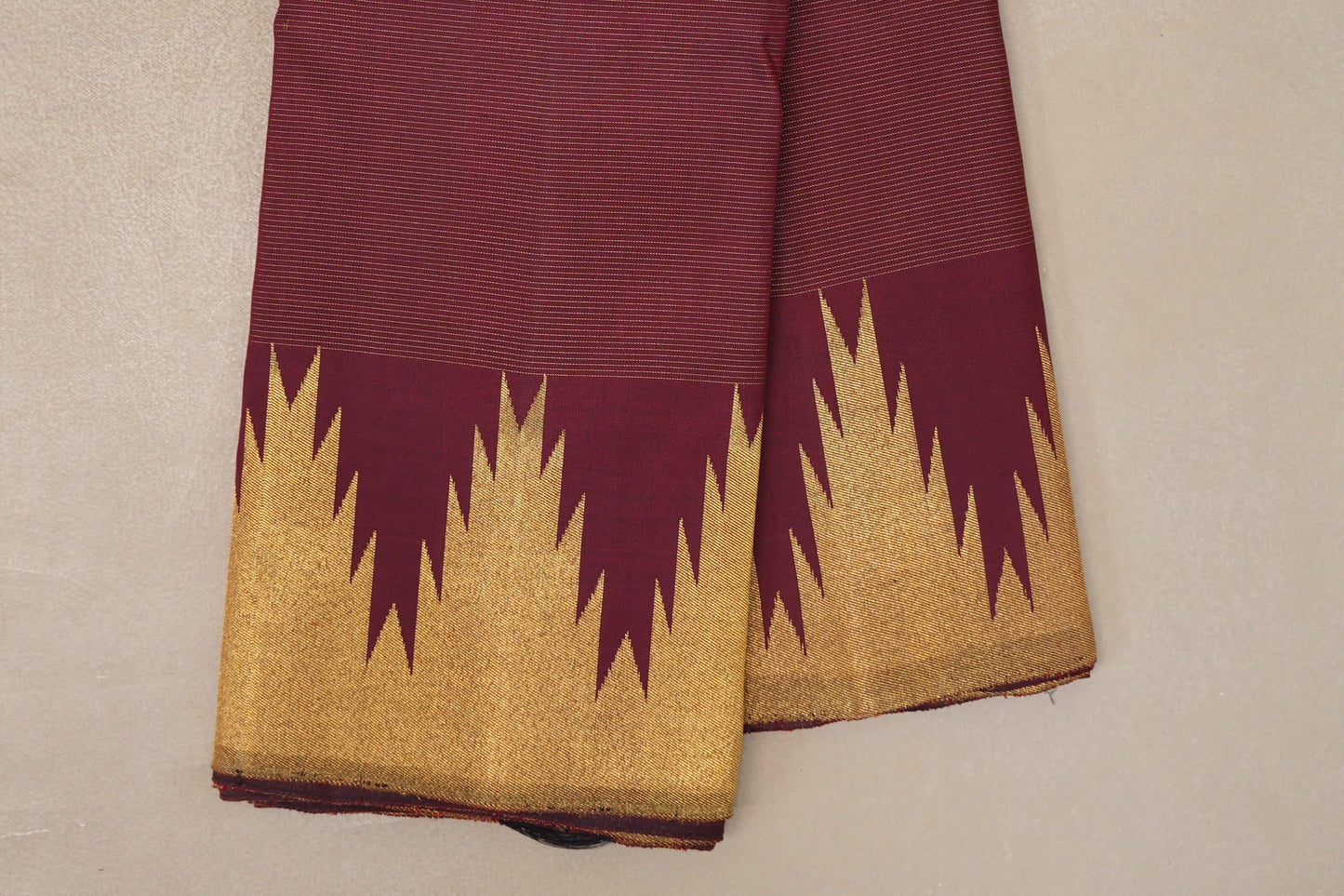 Deep Maroon Vaira Oosi Vintage Kanjivaram Silk Saree border