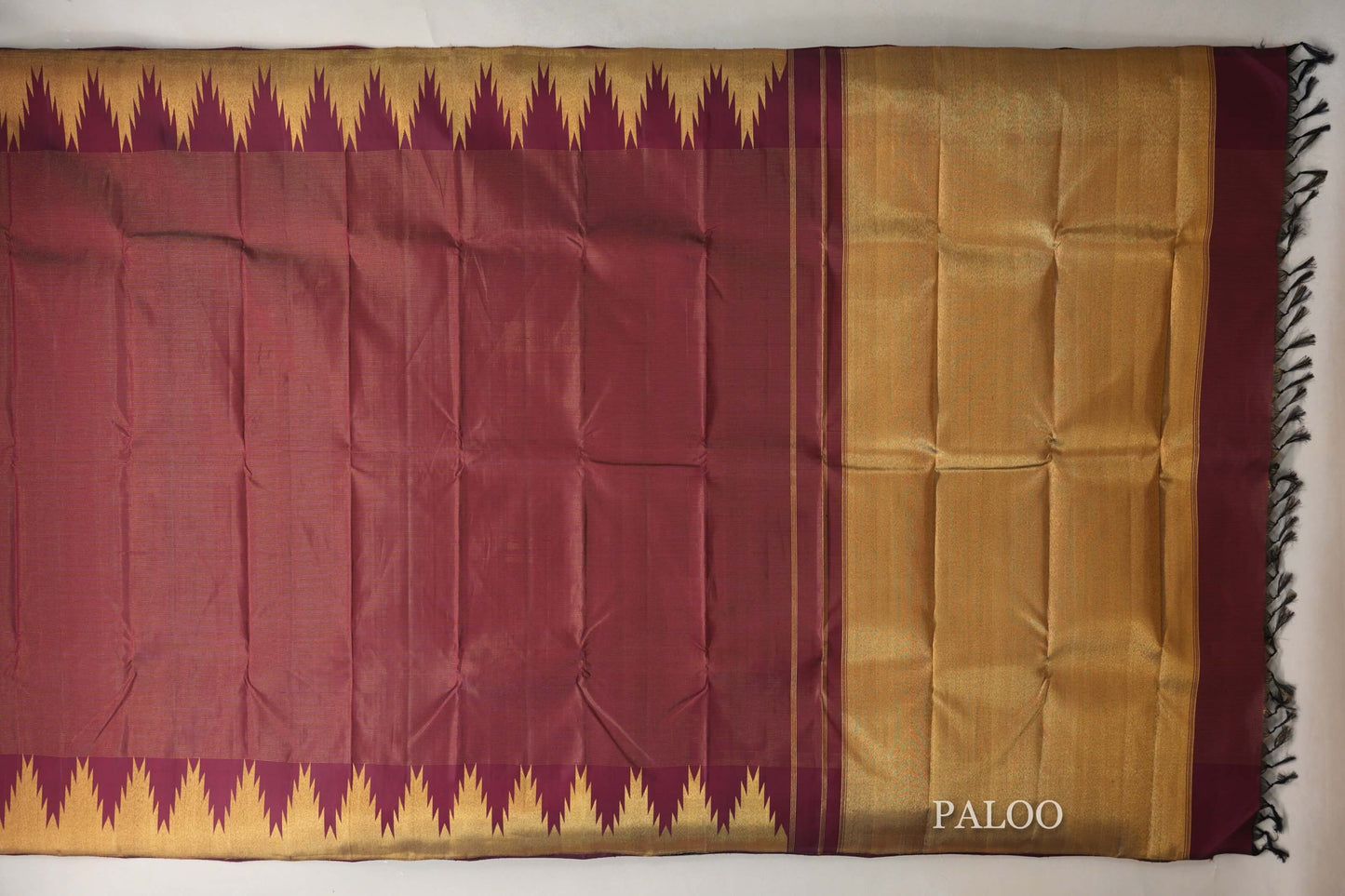 Deep Maroon Vaira Oosi with Temple Borders Vintage Kanjivaram Silk Saree paloo