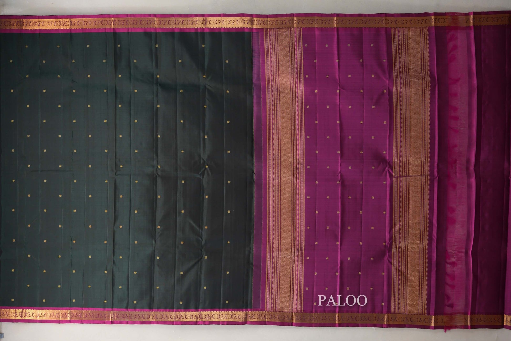 Dual Tone of Deep Bottle Green & Brown with Deep Magenta Borders Vintage Kanjivaram Silk Saree paloo