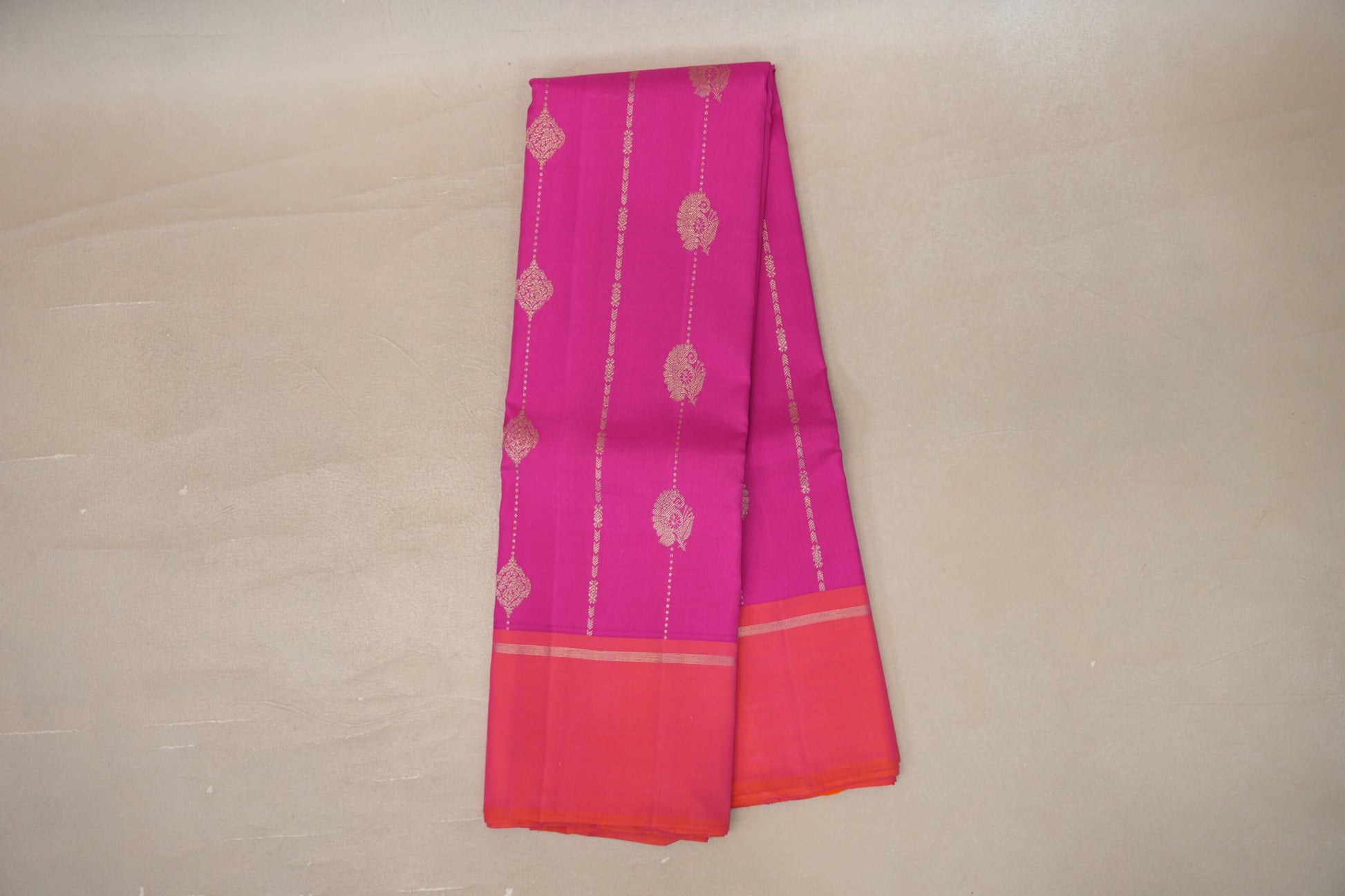 Online Bright Magenta with Pinkish Orange Borders Vintage Kanjivaram Silk Saree