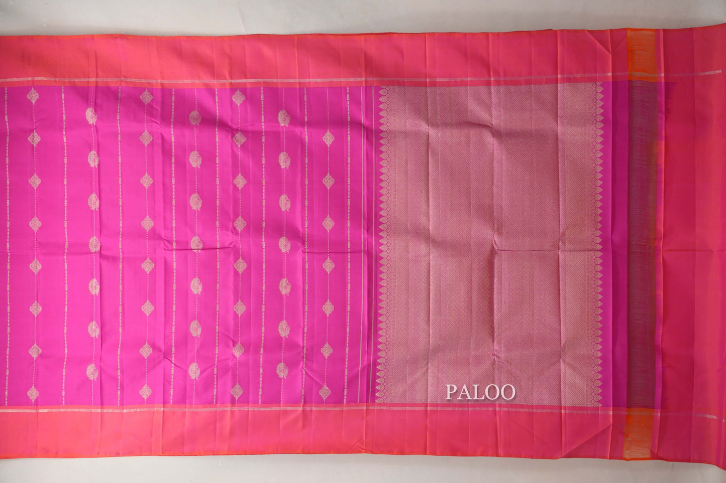 Bright Magenta with Pinkish Orange Borders Vintage Kanjivaram Silk Saree paloo