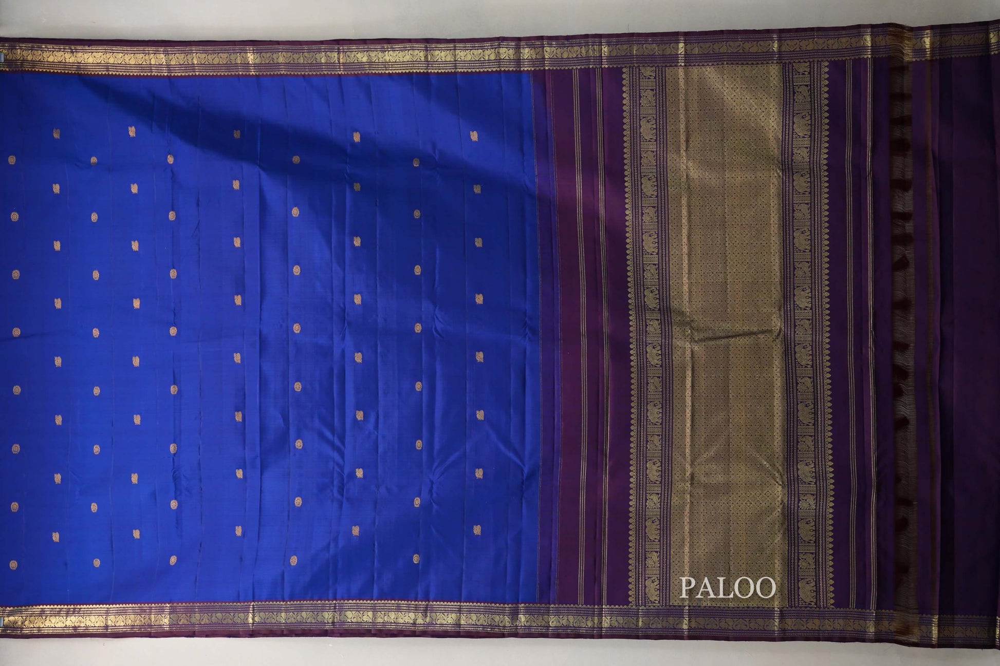 Deep Blue with Deep Plum Borders Vintage Kanjivaram Silk Saree paloo