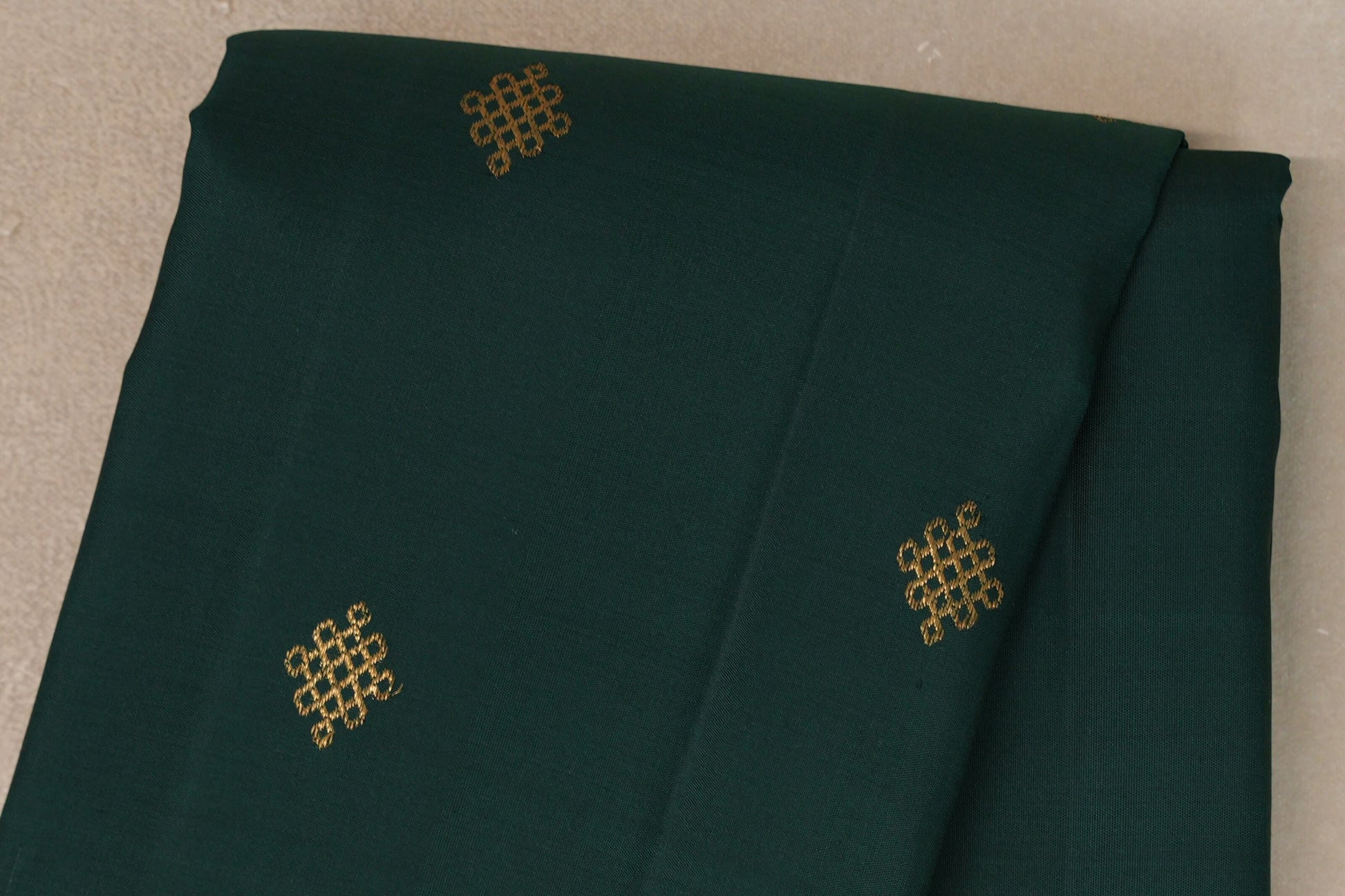Deep Bottle Green with Olive Green Borders Vintage Kanjivaram Silk Saree body