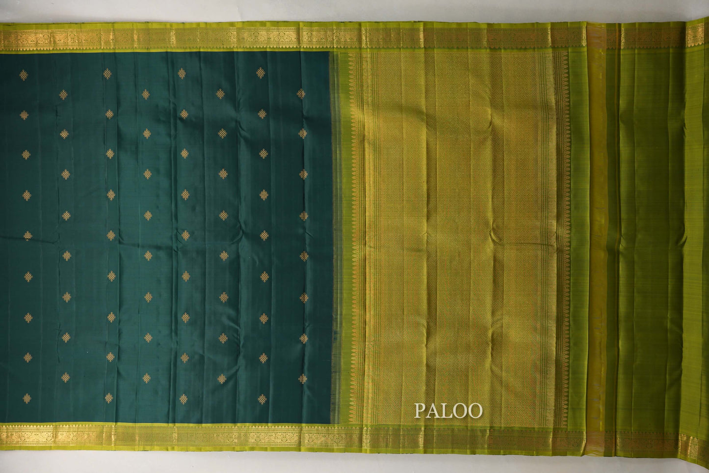 Deep Bottle Green with Olive Green Borders Vintage Kanjivaram Silk Saree paloo