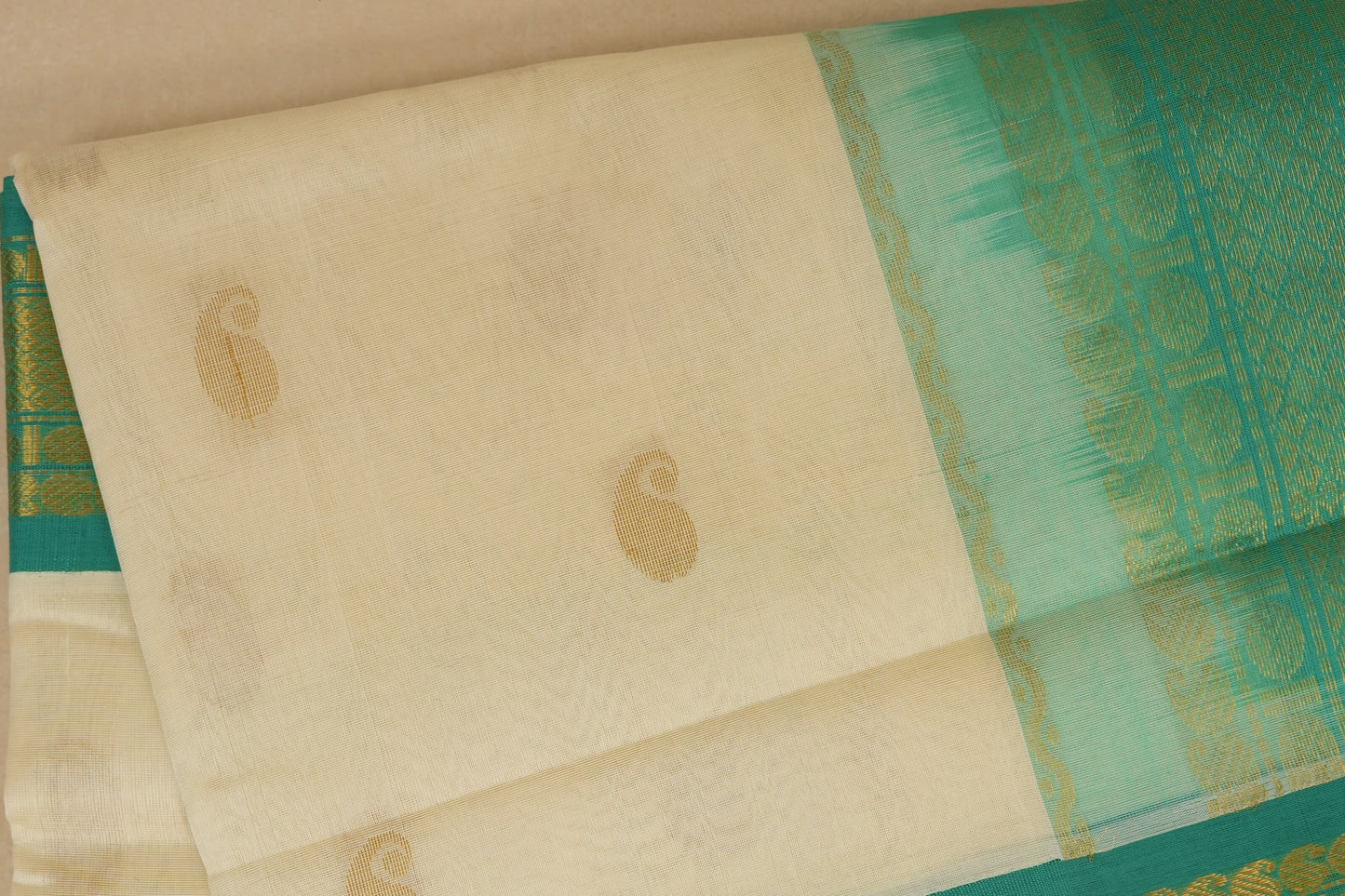 Off White Silk Cotton Saree body