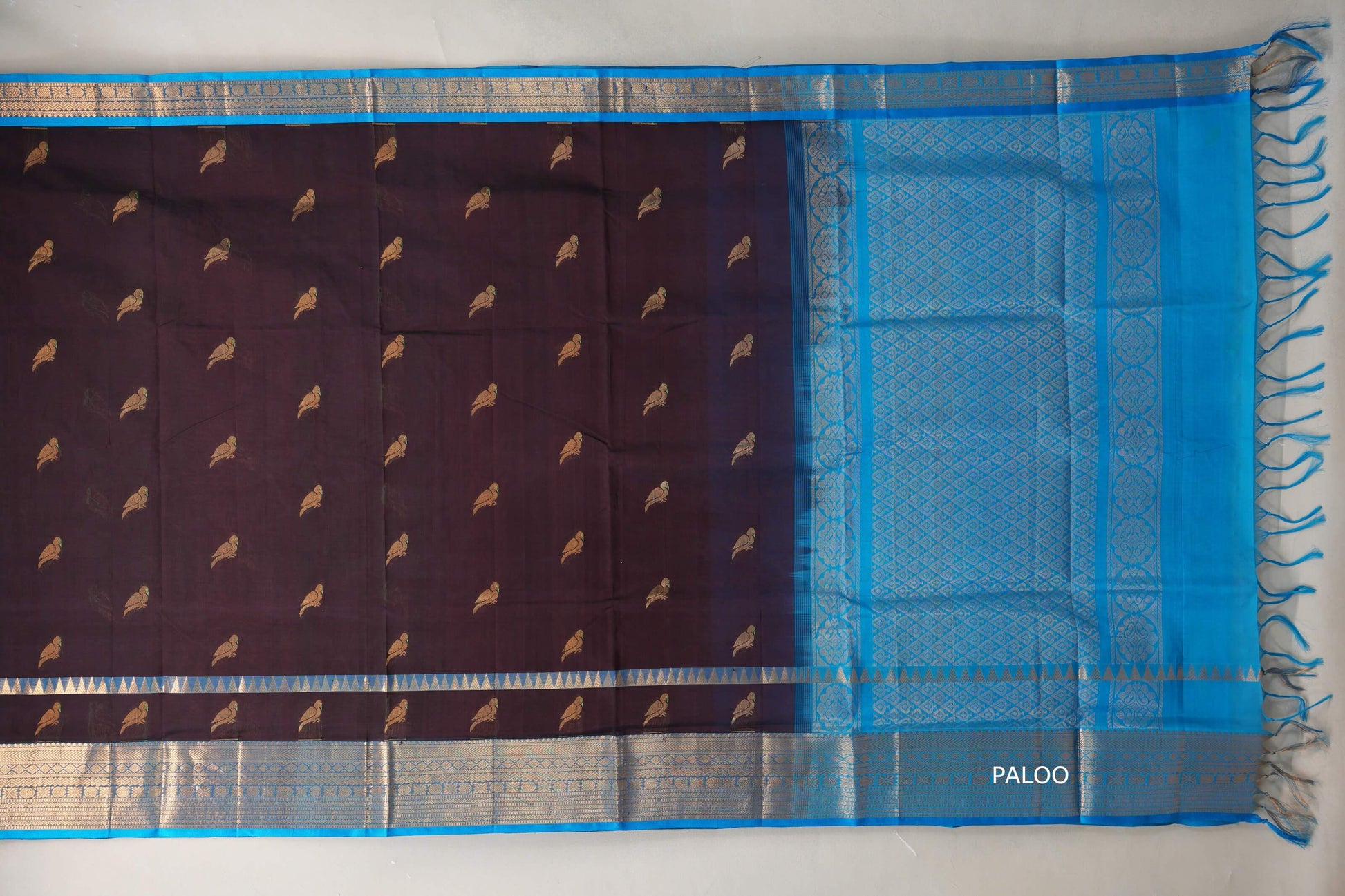 Deep plum with Bright Sky Blue Borders Vintage Silk Cotton Saree paloo