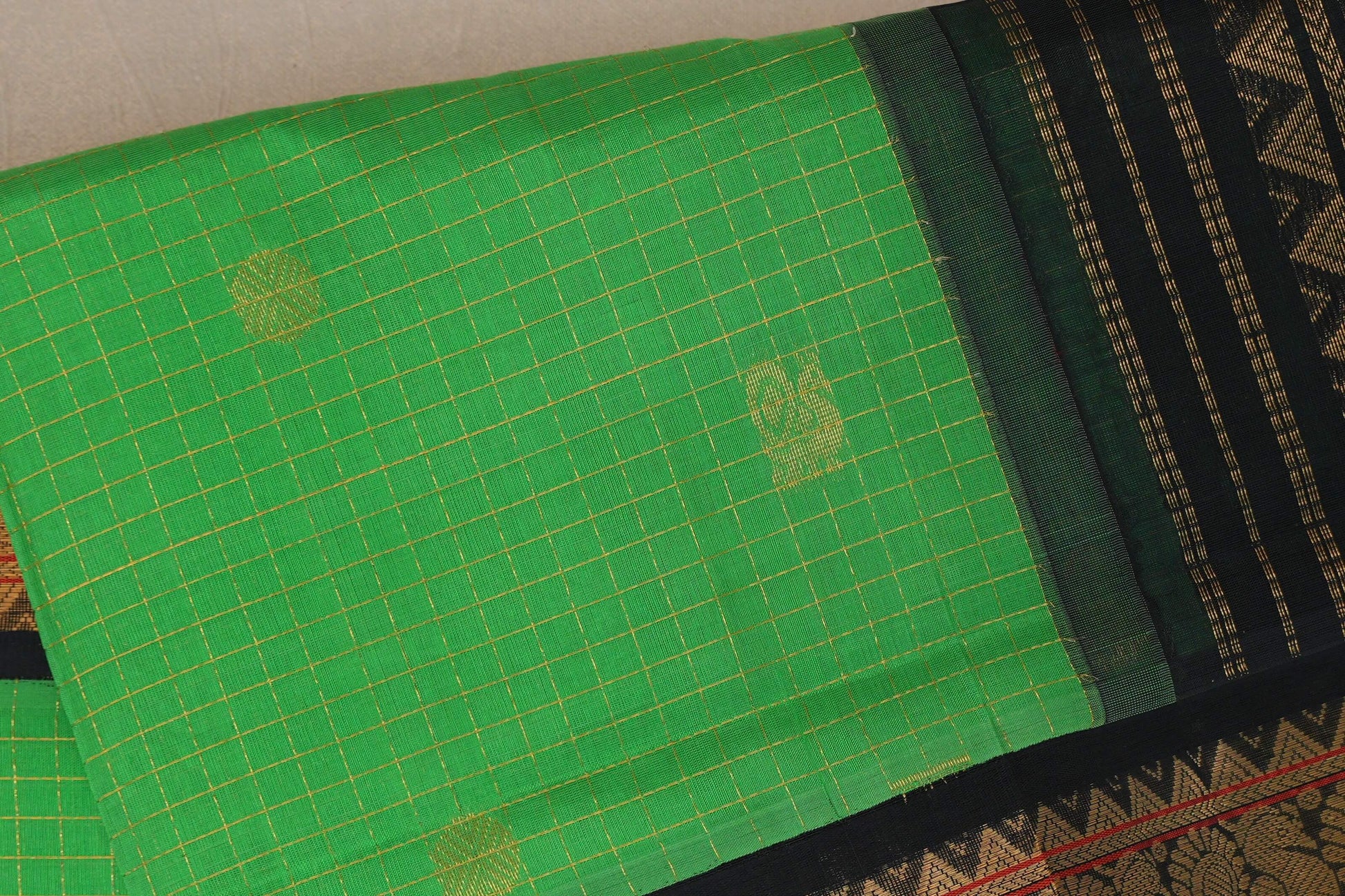 Bright Green with Black Borders Vintage Silk Cotton Saree body
