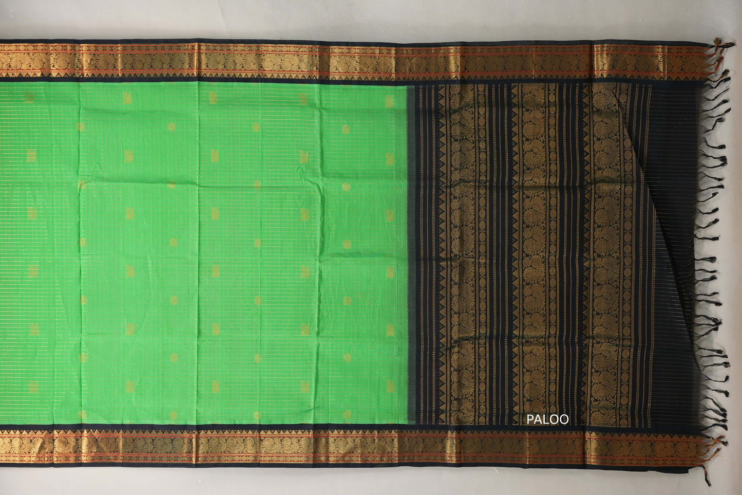 Bright Green with Black Borders Vintage Silk Cotton Saree paloo