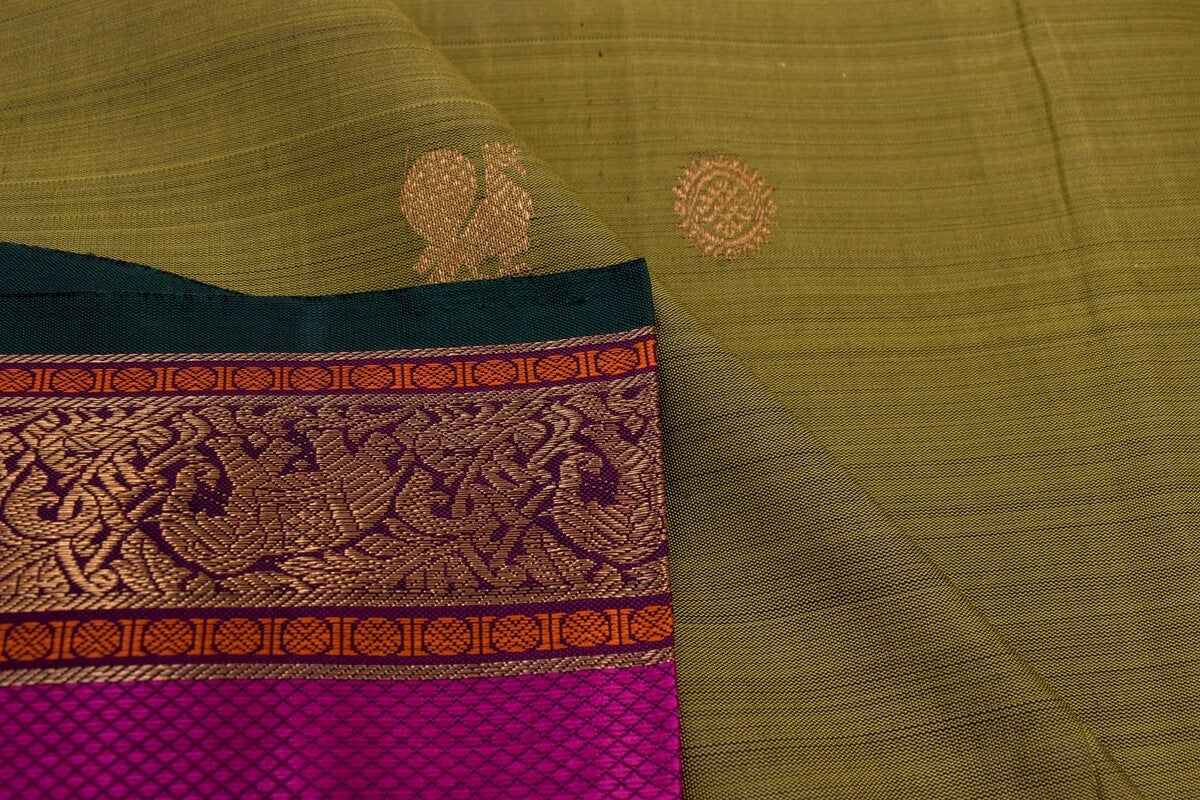 Dual tone of light green and black Rettai Pettu Kanjivaram Silk Saree RB004