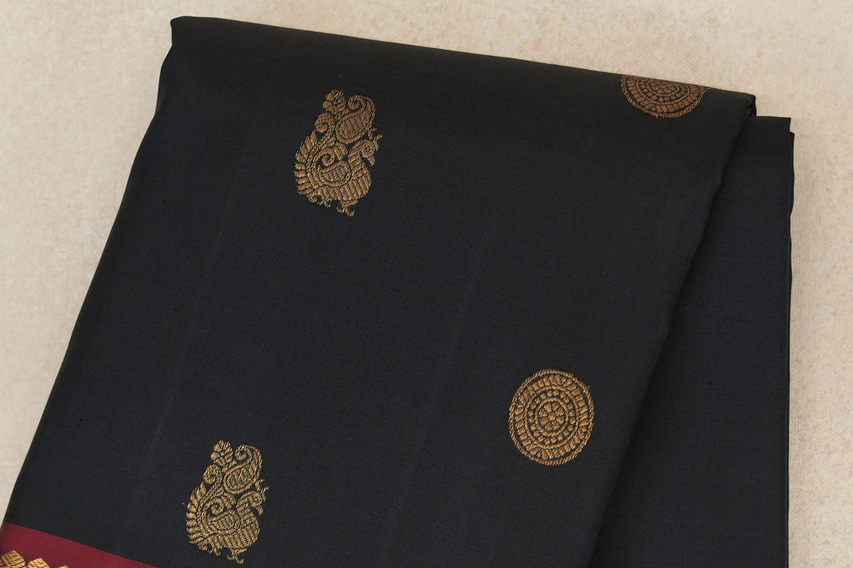 Black with Deep Maroon Borders Vintage Kanjivaram Silk Saree body