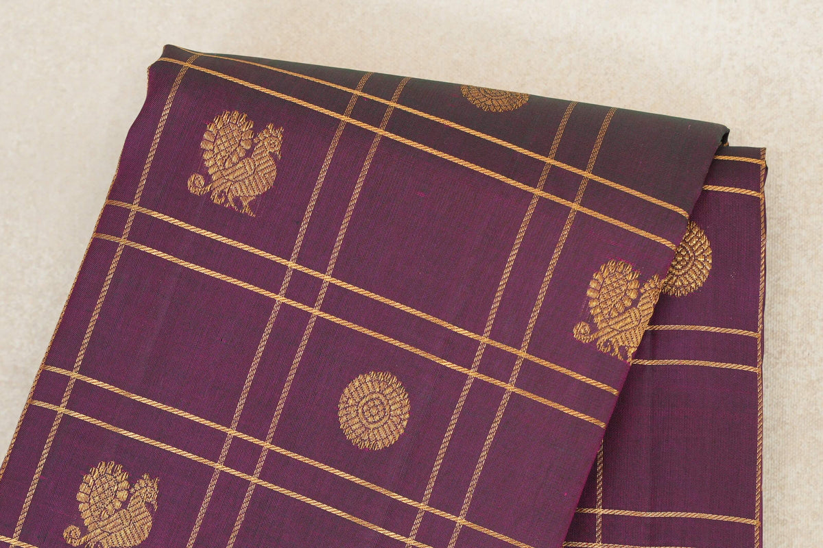 Dual Tone of Bottle Green and Magenta Vintage Kanjivaram Silk Saree body