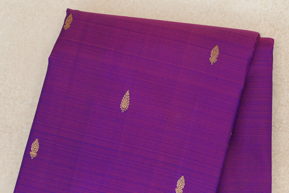 Dual Tone of Blue and Magenta with Peacock Green Borders Vintage Kanjivaram Silk Saree body