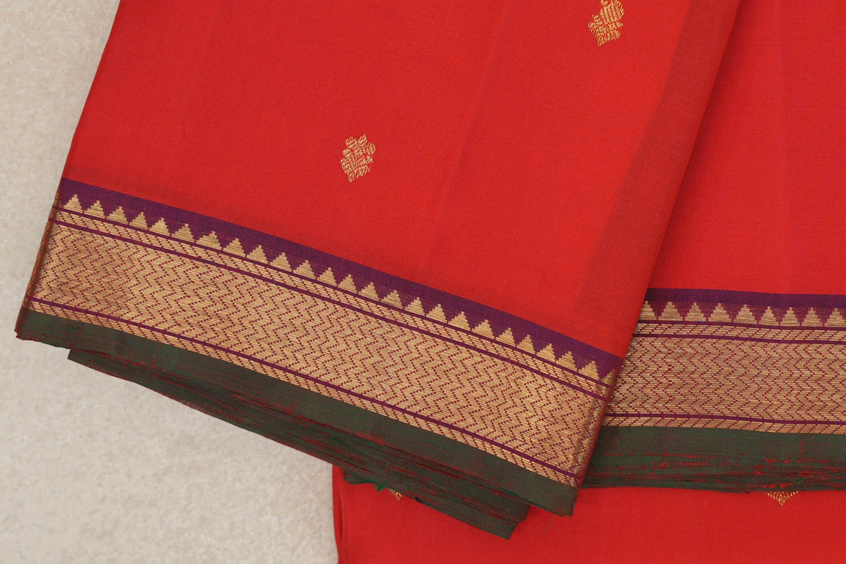 Bright Red Vintage Kanjivaram Silk Saree border