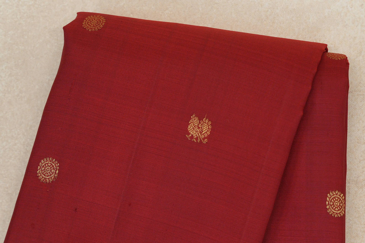 Deep Red with Golden Olive Green Borders Vintage Kanjivaram Silk Saree body