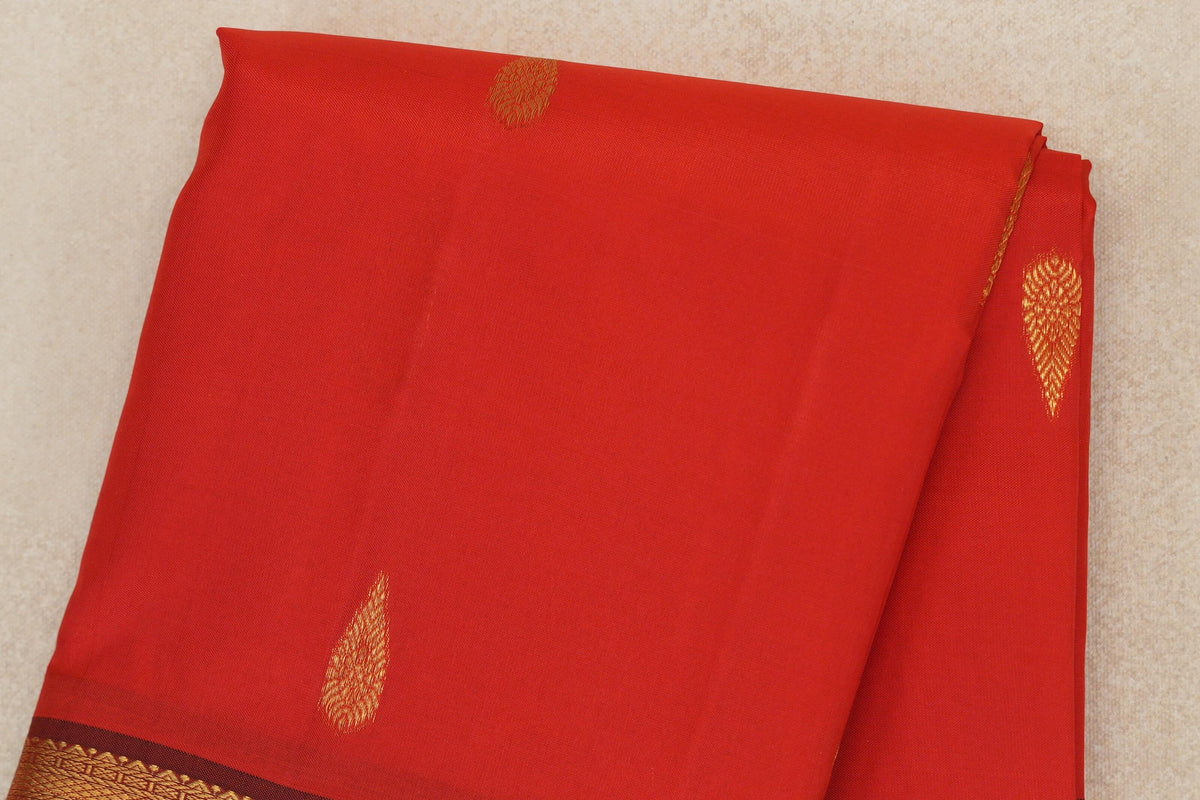 Bright Tomato Red with Deep Maroon Borders Vintage Kanjivaram Silk Saree body