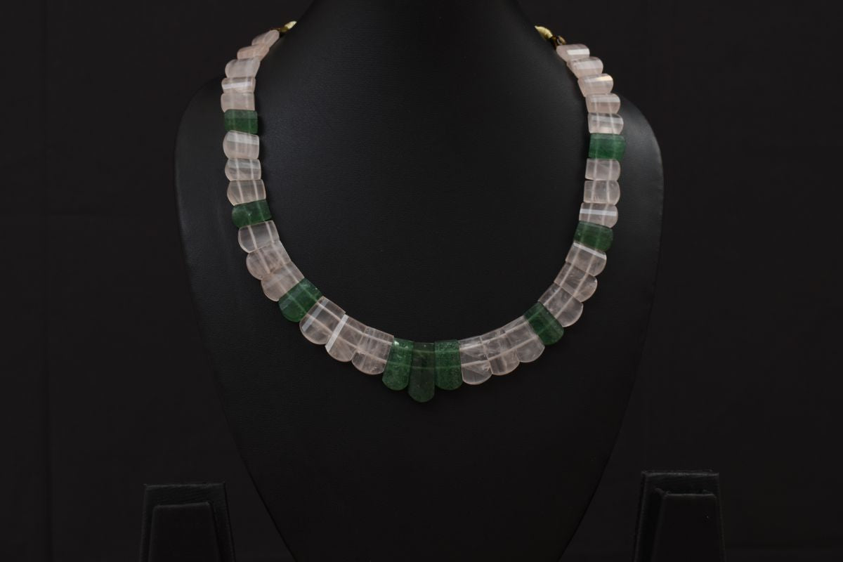 Lasya Necklace with semi-precious stones LA0055